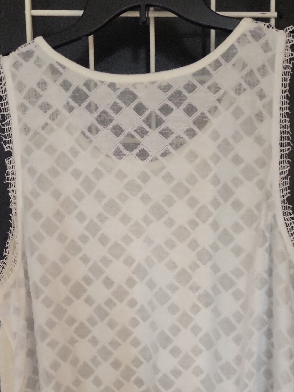 Miss Me White Fringe Tank with Gold Feather Motif - Picture 5 of 10